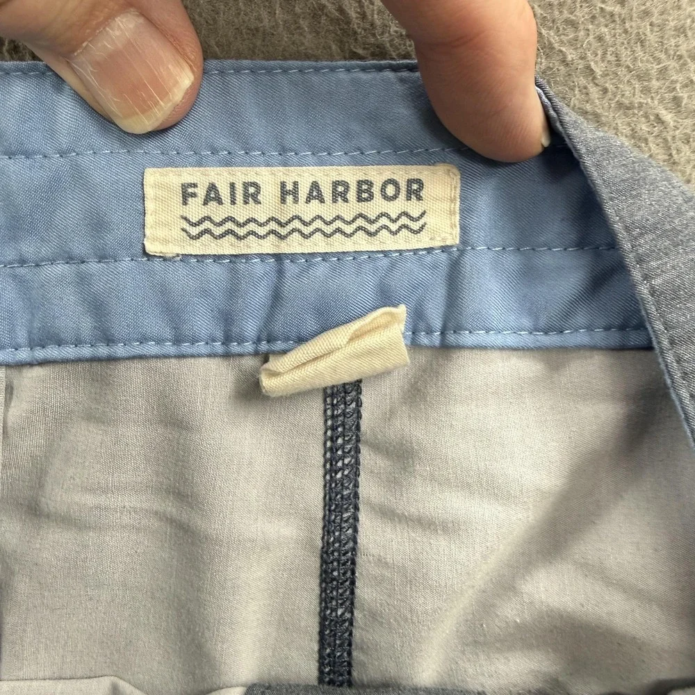 Fair Harbor Swim Shorts Mens 34 Gray Stripe Trunks UnLined Stretch Quick Dry.